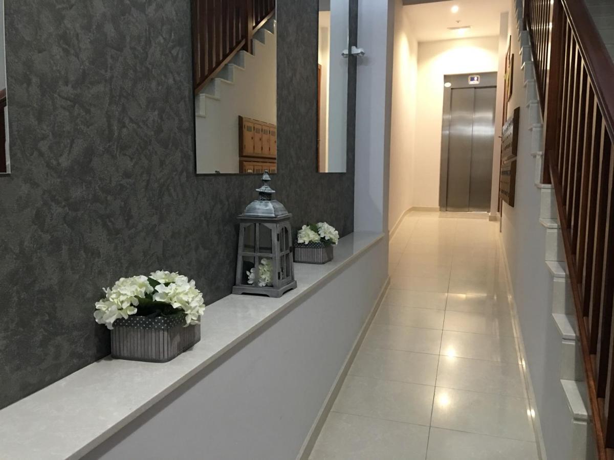 Apartamentos Playa De La Concha 埃斯帕桑特港 外观 照片